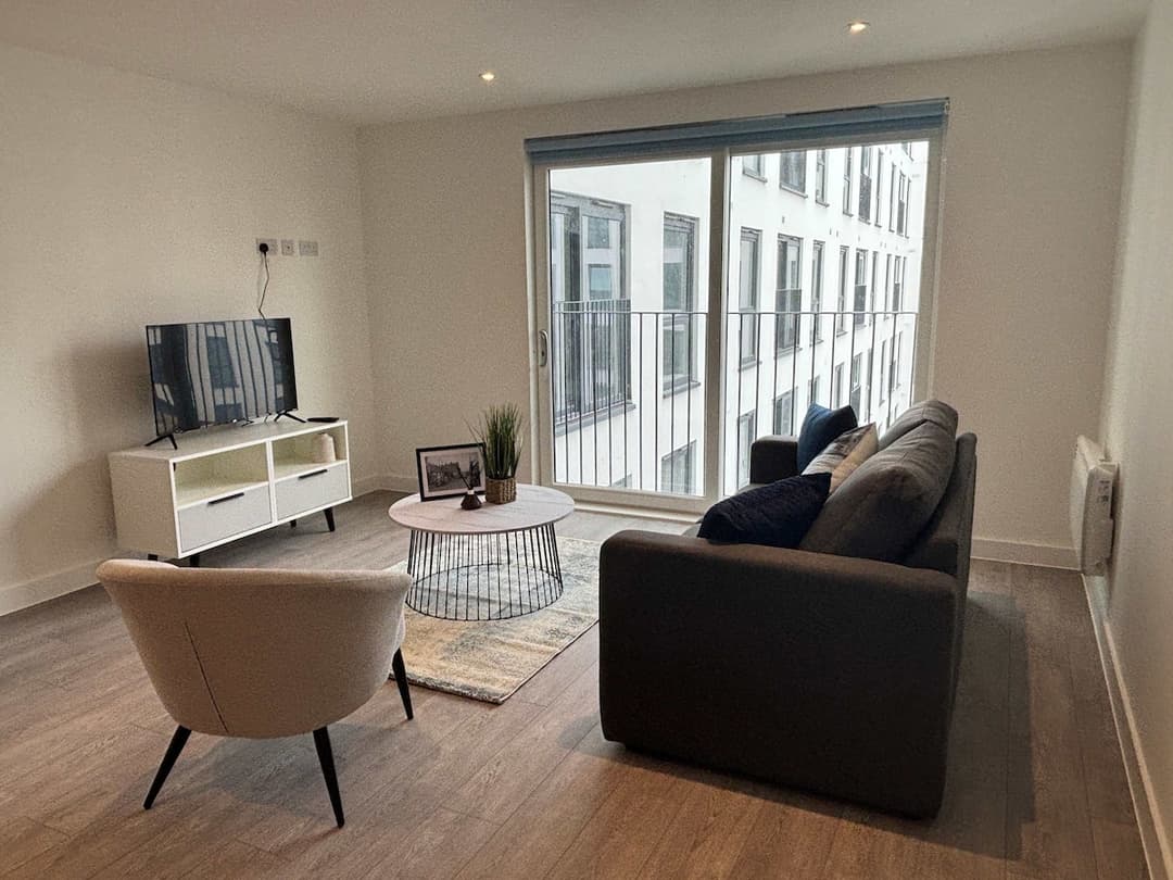 Stylish 1-Bedroom Apartment in central Birmingham - View 8