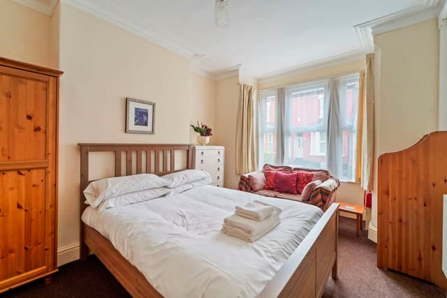 4 Bed Homely Retreat In Wolverhampton - View 2