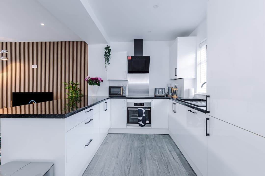 * New *3 Bedroom House Near Leeds City Centre - View 46