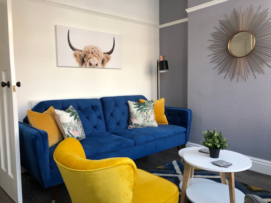 Spacious 2 Bedroom 1 Bathroom In Coventry - Sleeps 5, Super Fast Wifi, Free Parking - View 1