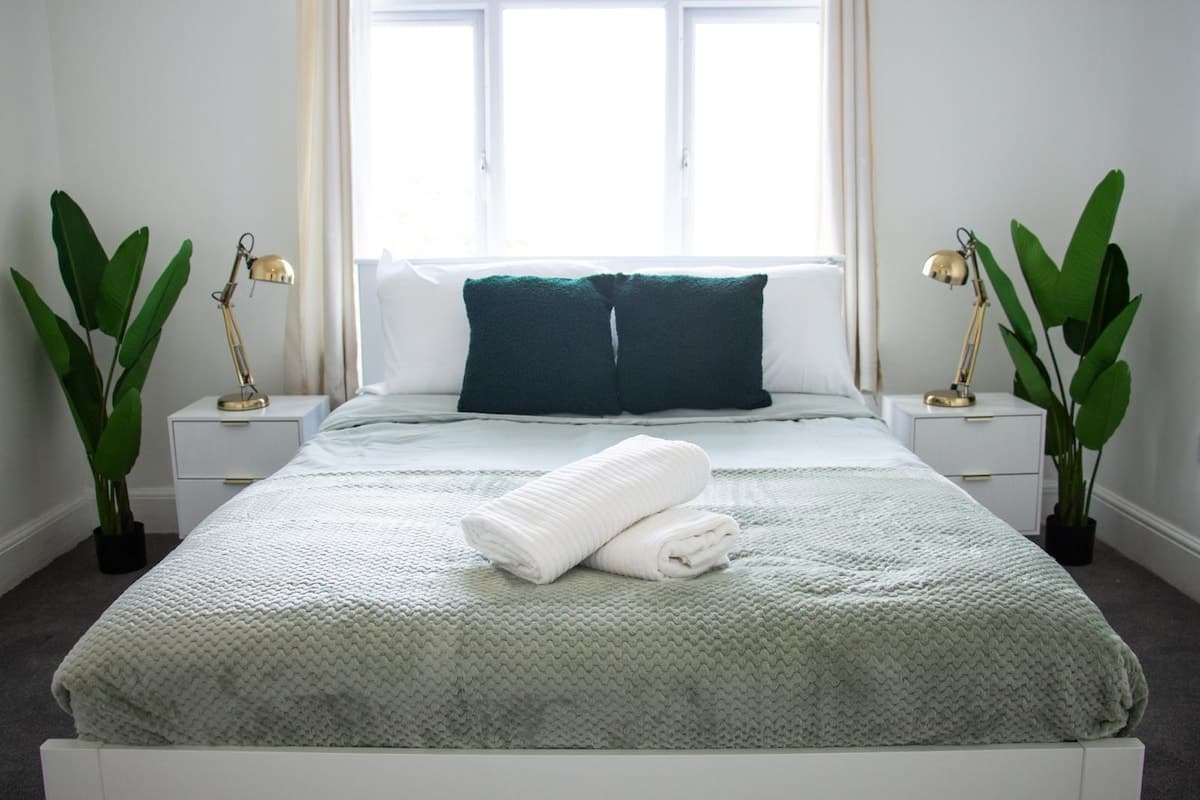 Spacious 6-bed Home Ideal For Contractors Working In London, Especially Near Wembley