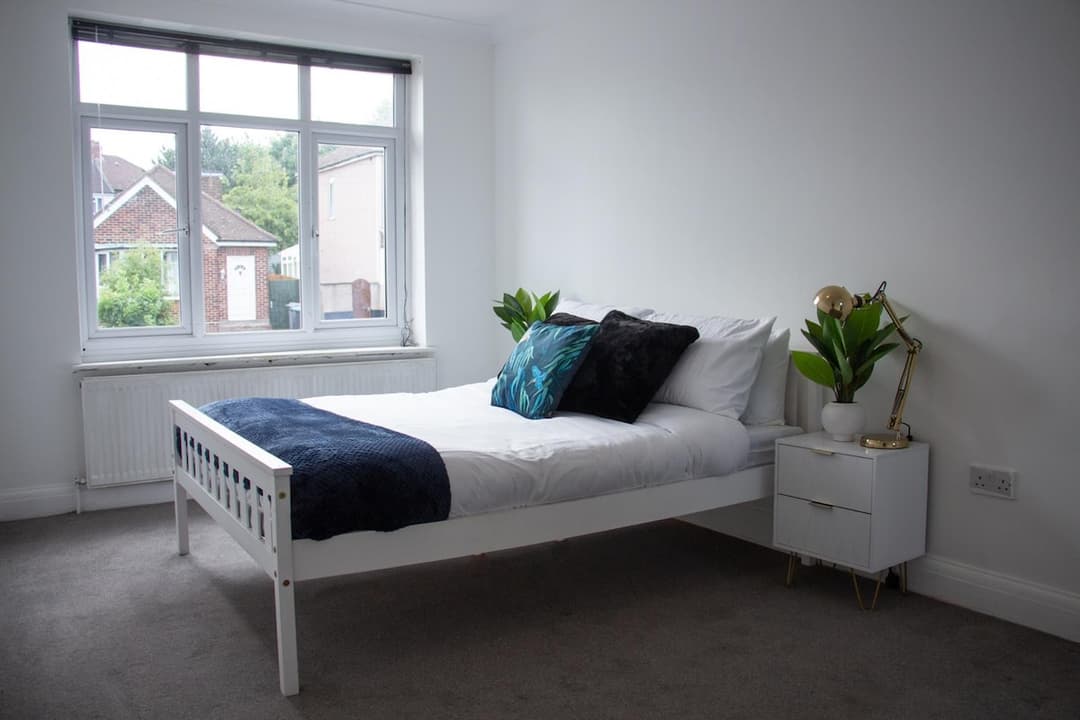Spacious 6-bed Home Ideal For Contractors Working In London, Especially Near Wembley - View 6