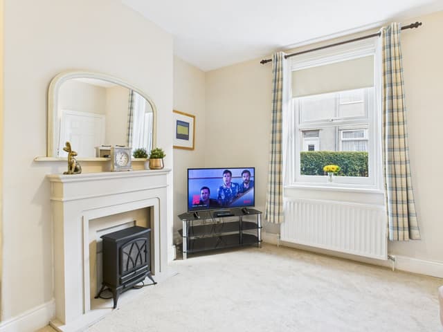 Shiremoor/ Newcastle-upon-tyne. 3 Bedroom/4 Bed House - View 1