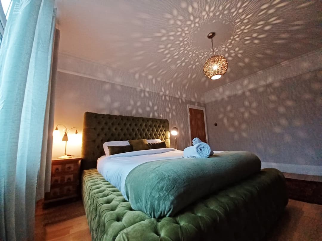 The Kingsize Suite Watford Nr Warner Bros - View 7