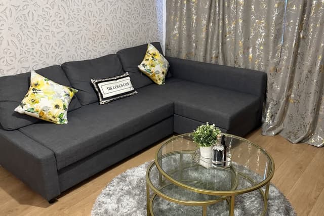 Charming 2 Bedroom Home | Parking | London - View 1