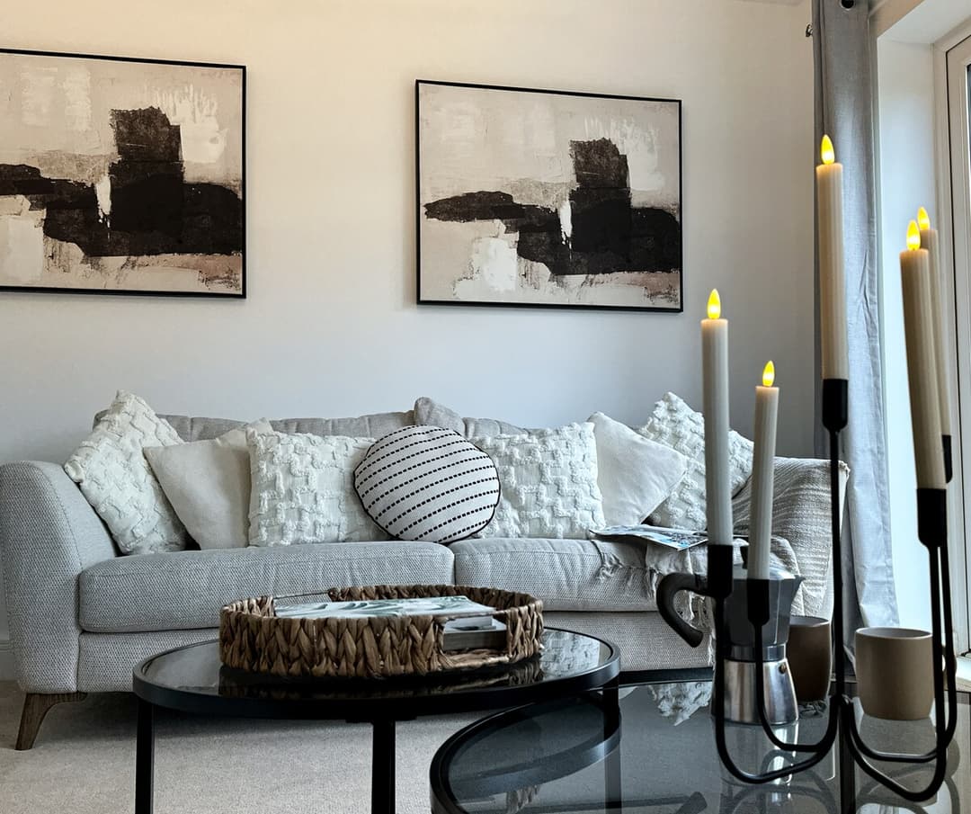 4 Bedroom Heathrow Home | Sleeps 6 | Free Parking - View 32