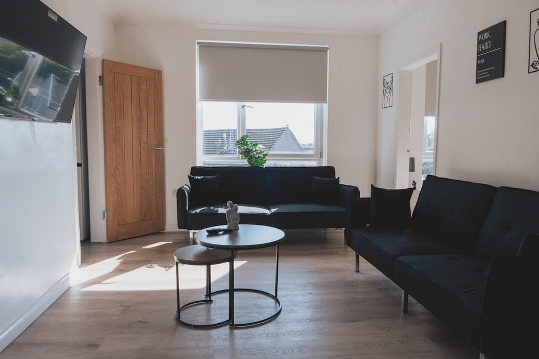 Stylish 3BR Stay by Hampden No 161 | Free Parking - View 1