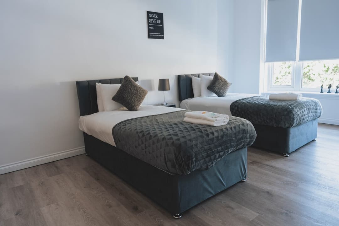 Stylish 3BR Stay by Hampden No 161 | Free Parking - View 2