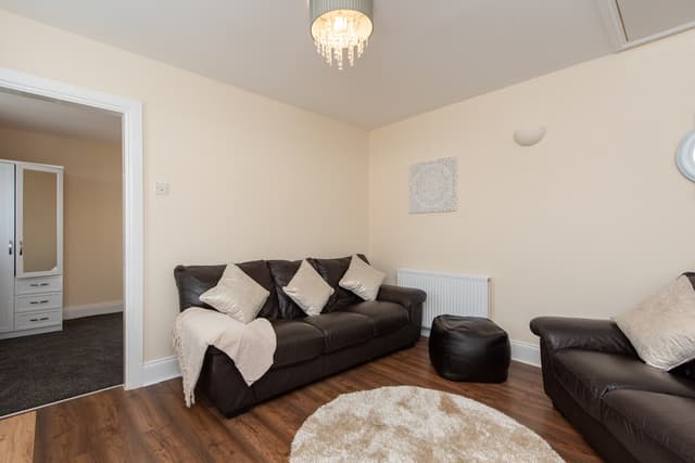 Modern ground floor apartment - View 3