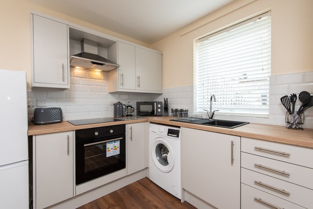 Modern ground floor apartment - View 6