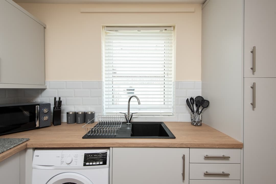 Modern ground floor apartment - View 8