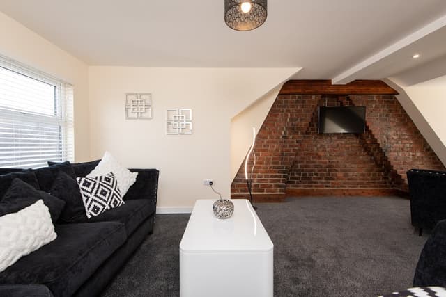 2 Bedroom Home Langley Park - View 1
