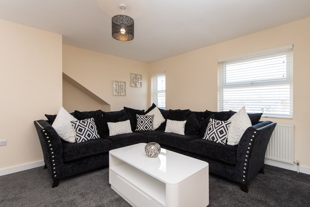 2 Bedroom Home Langley Park - View 4