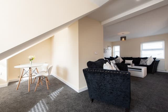 2 Bedroom Home Langley Park - View 4