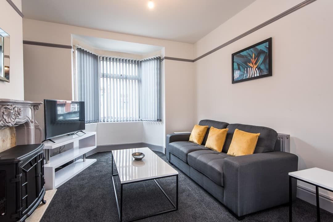 3 Bedroom House Darlington - View 2
