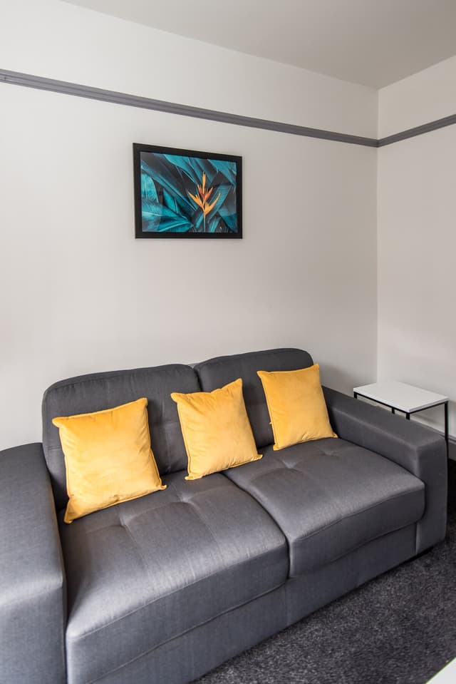3 Bedroom House Darlington - View 4