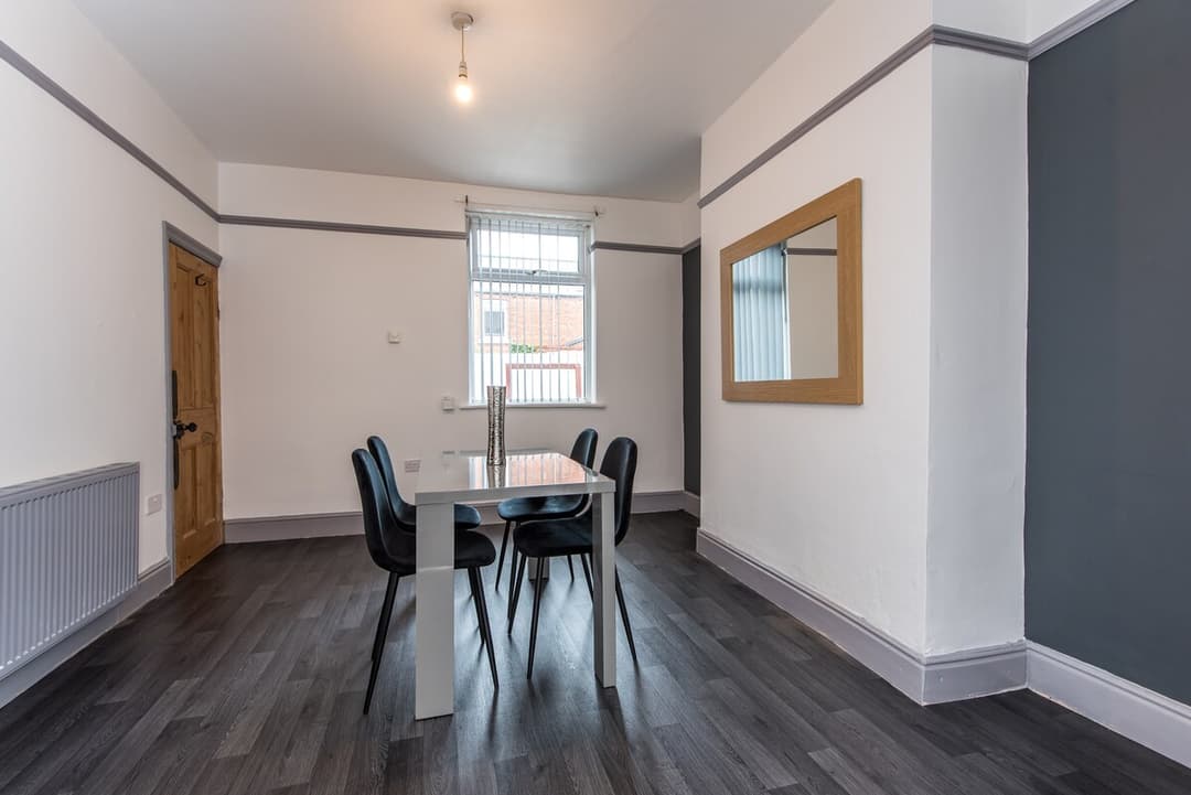 3 Bedroom House Darlington - View 10