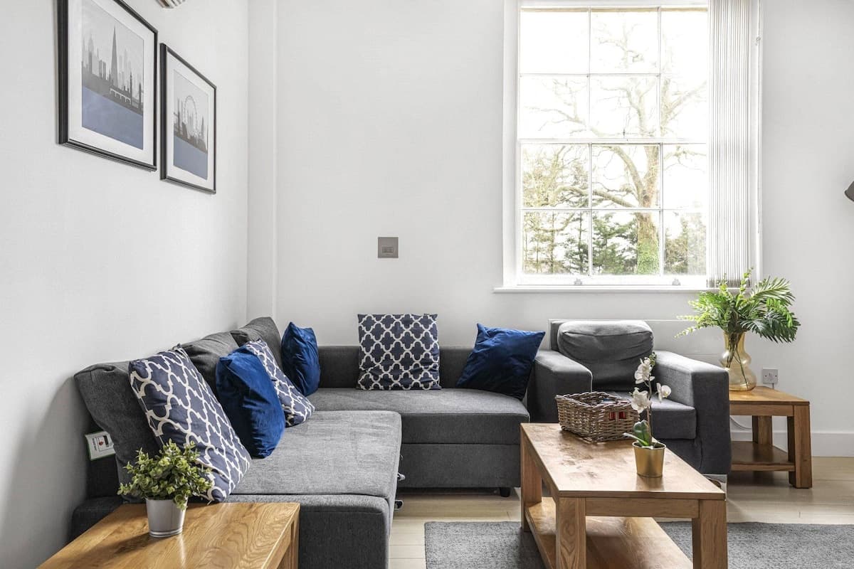 2 Bedroom Apartment