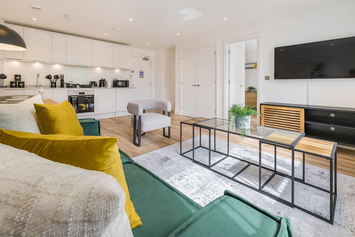 1 Bedroom Apartment