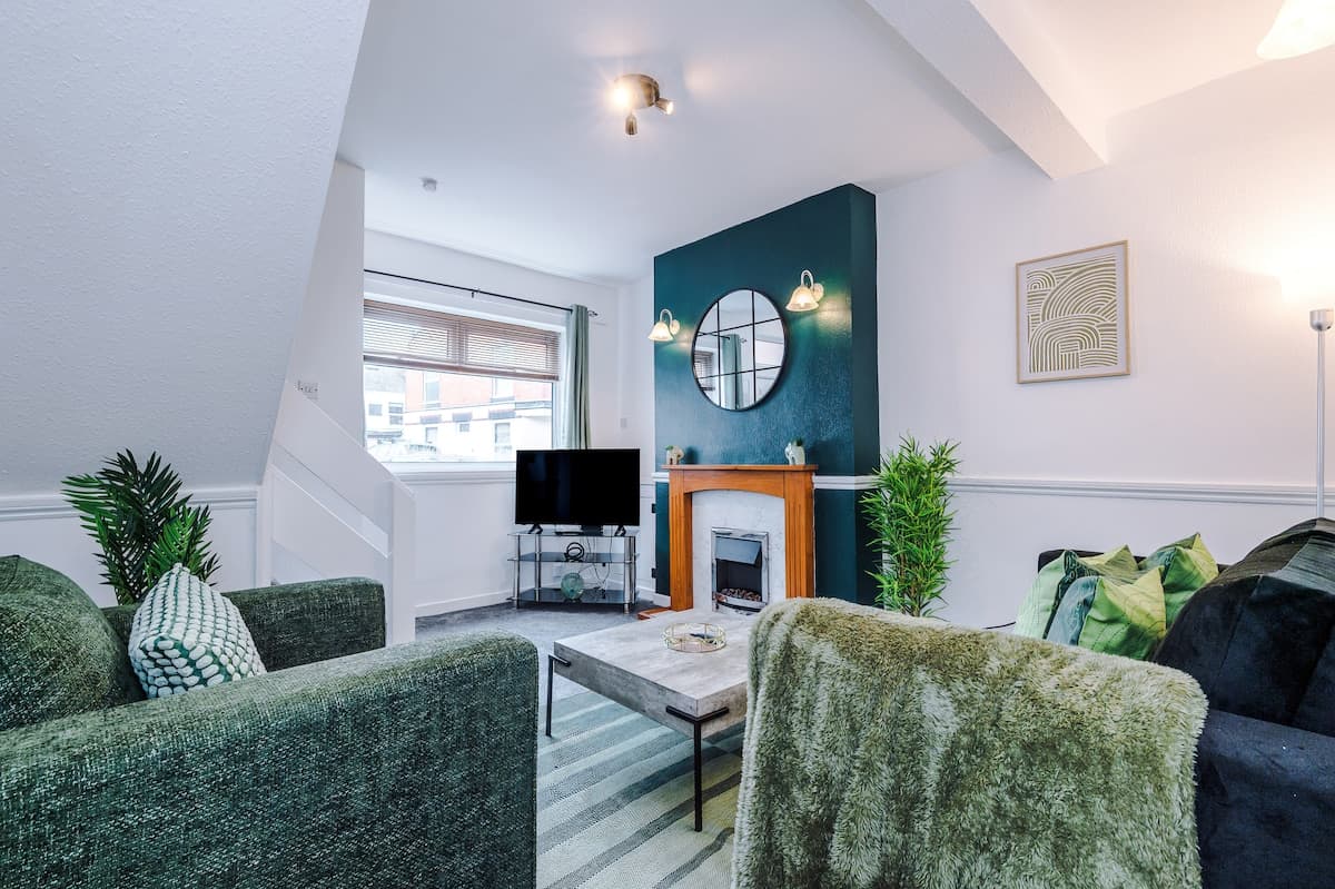 2 Bedroom House