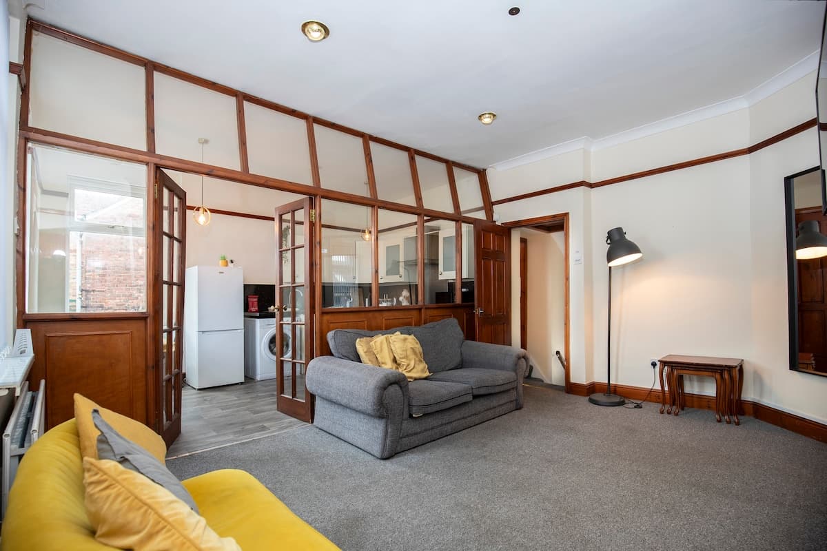 2 Bedroom House