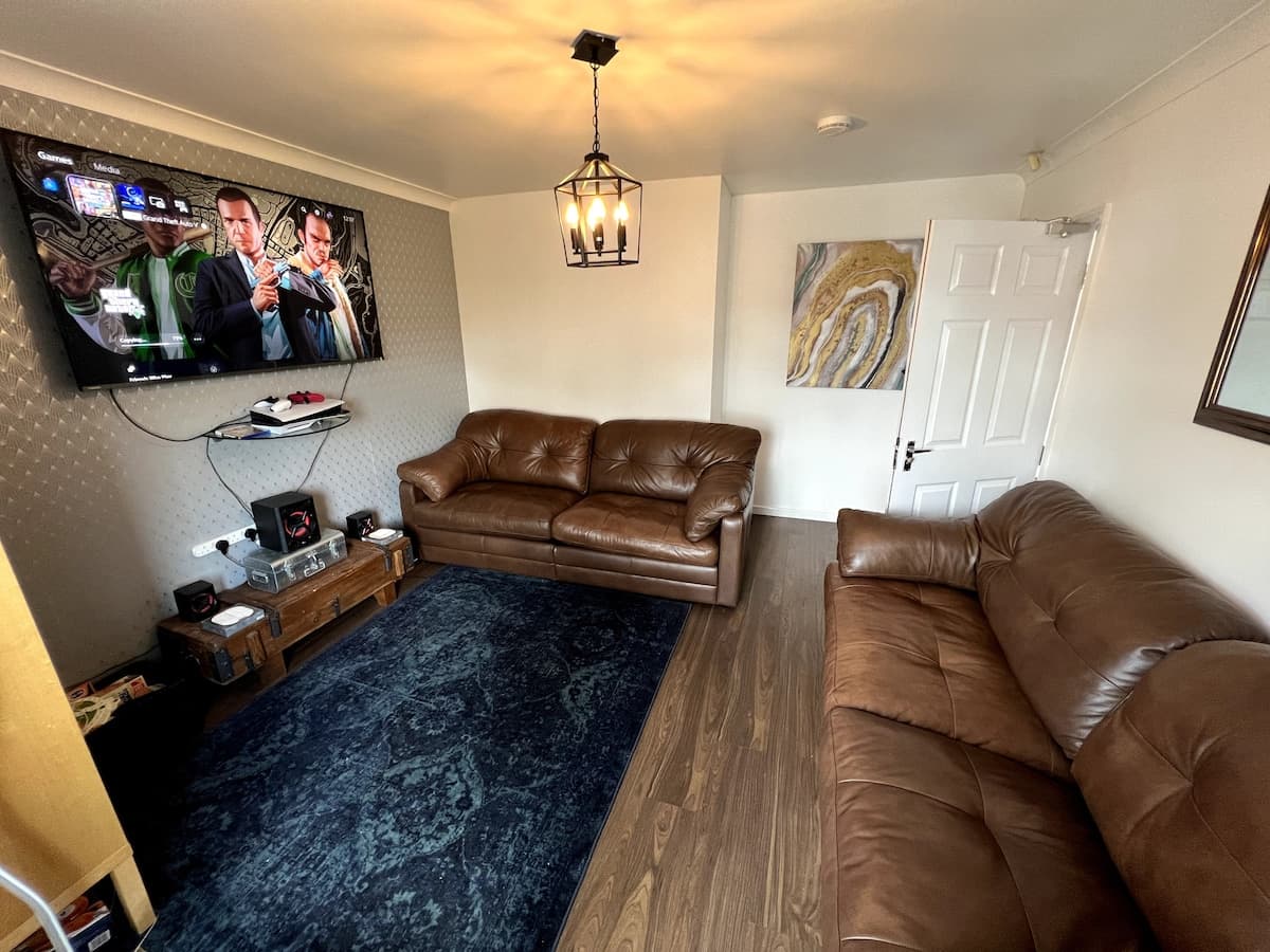 7 Bedroom Apartment