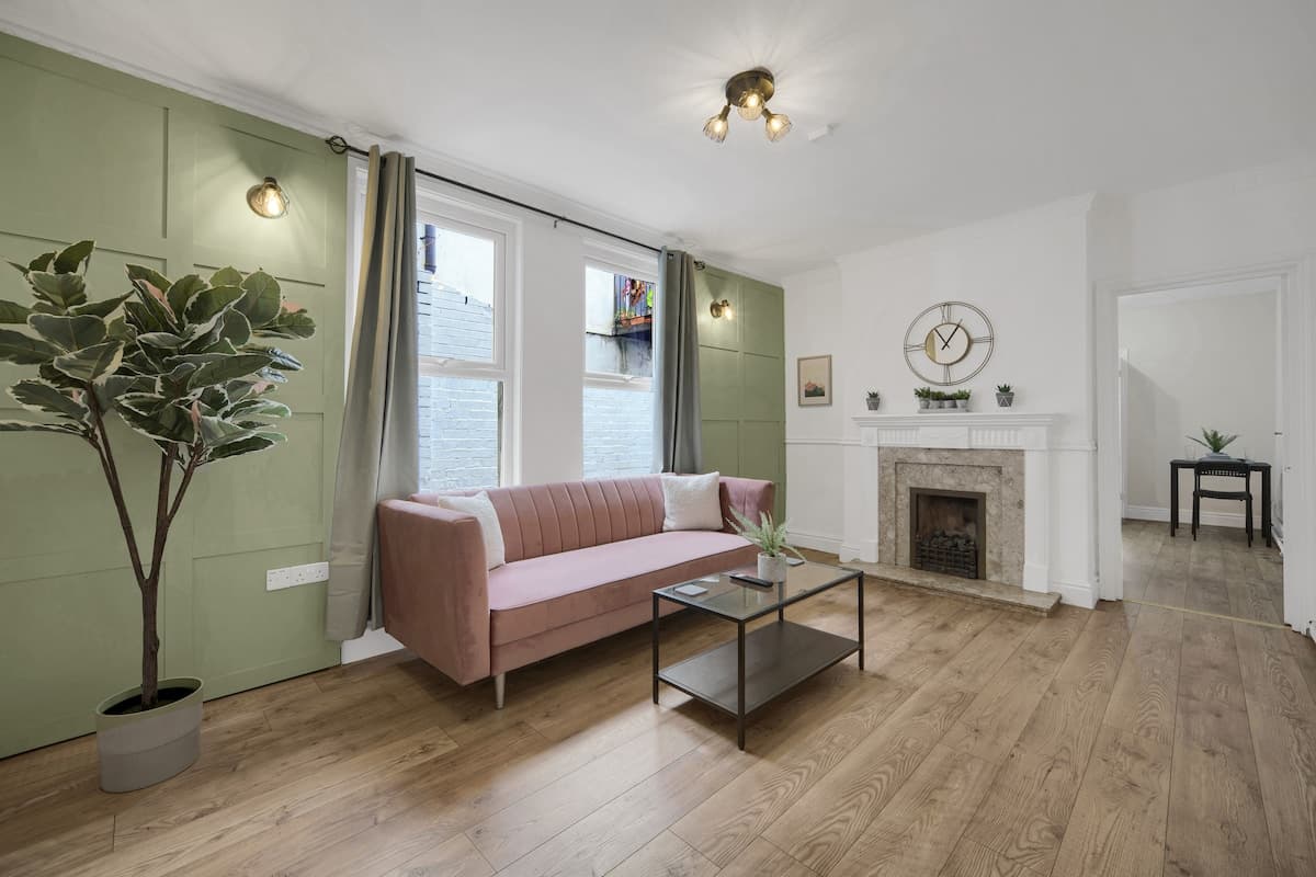 2 Bedroom Apartment