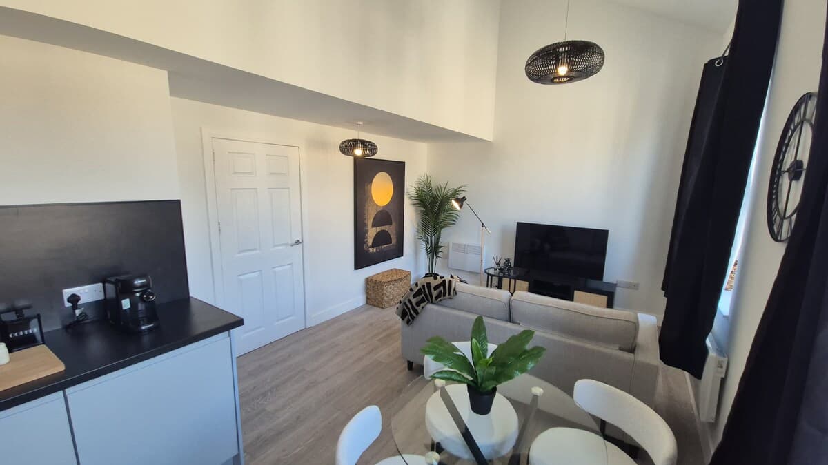 1 Bedroom Apartment