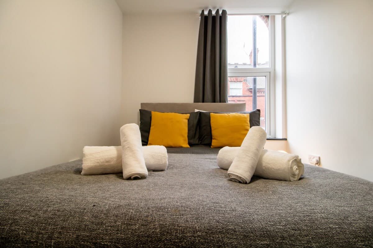 1 Bedroom Apartment