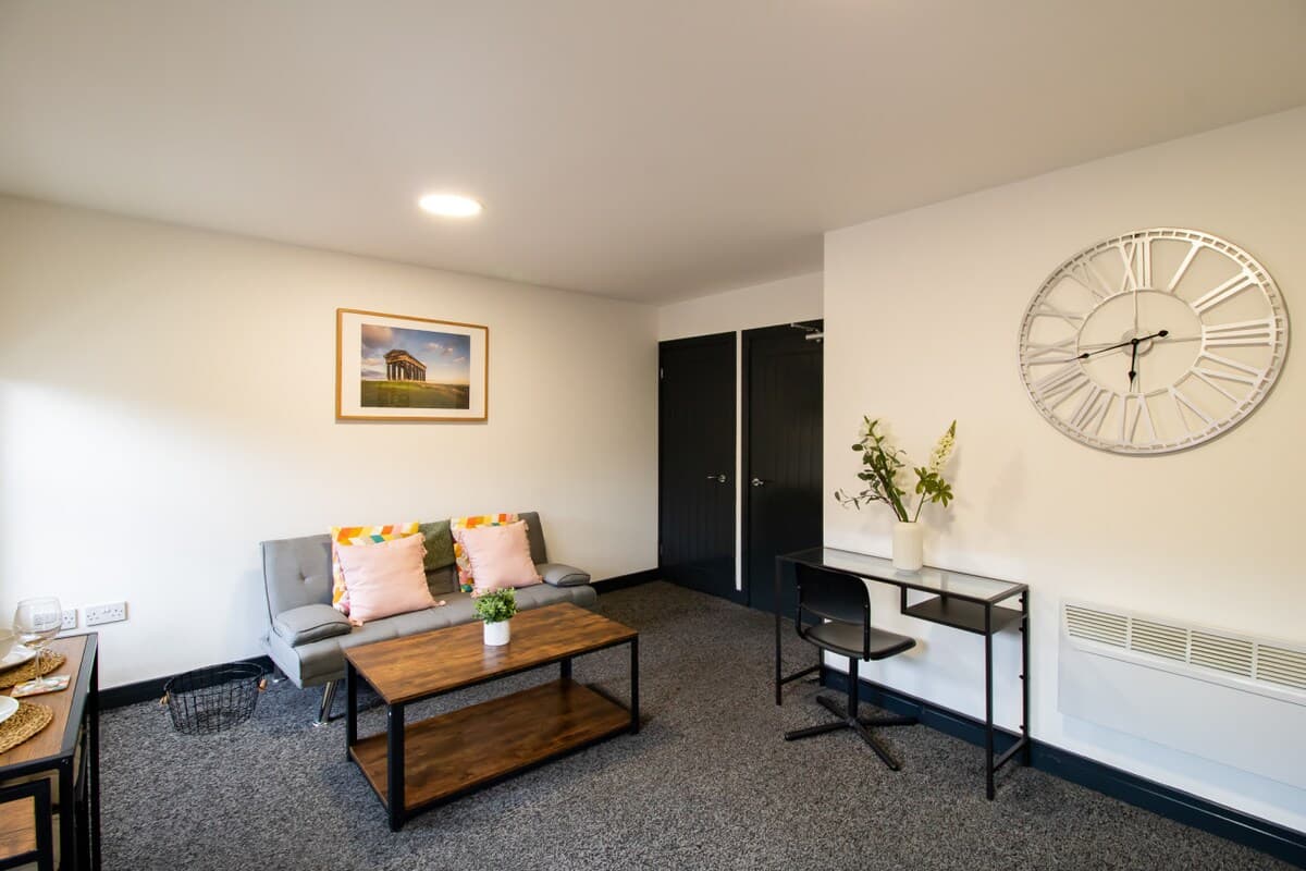 1 Bedroom Apartment