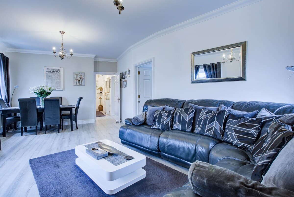 2 Bedroom Apartment