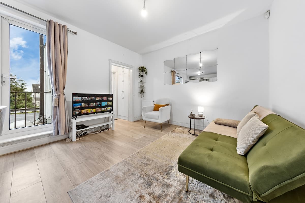 2 Bedroom Apartment