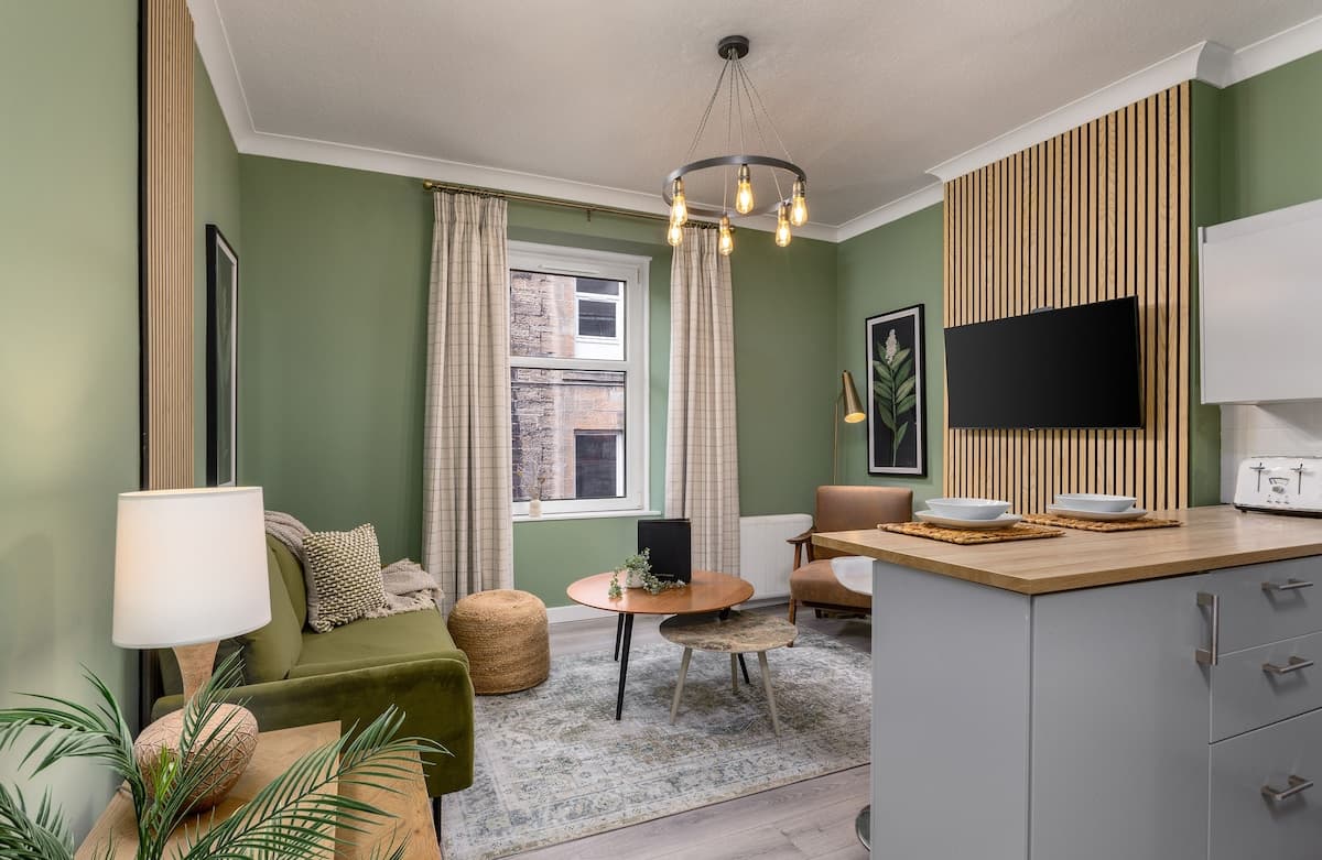 1 Bedroom Apartment
