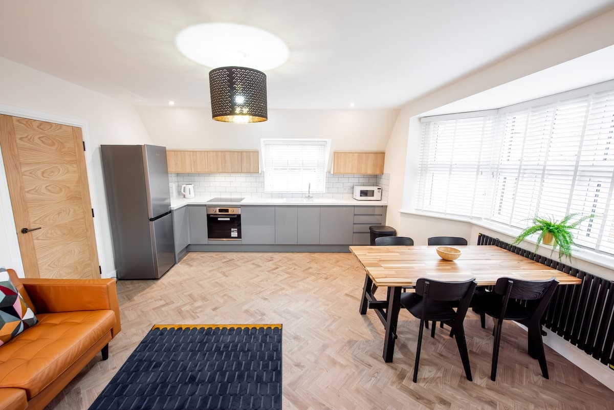 2 Bedroom Apartment