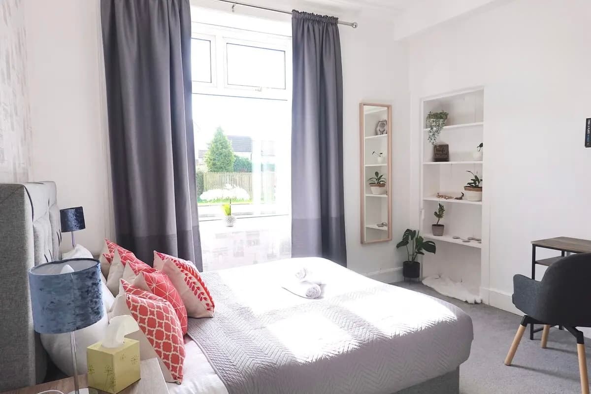 1 Bedroom Apartment