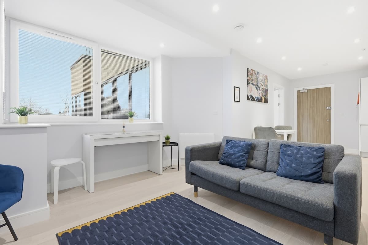 1 Bedroom Apartment