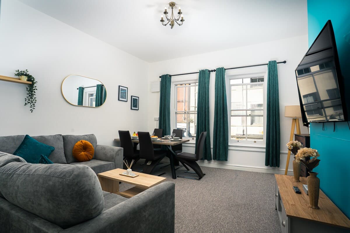 4 Bedroom Apartment
