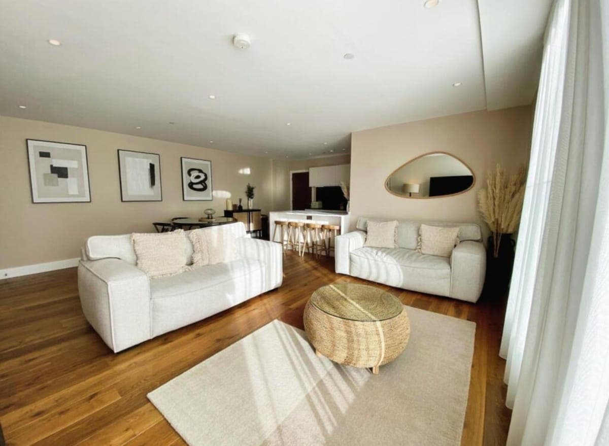 2 Bedroom Apartment
