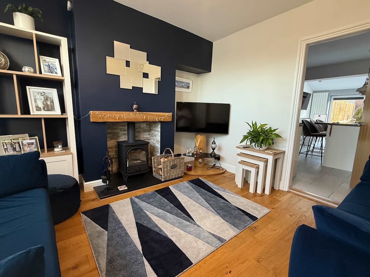 2 Bedroom House