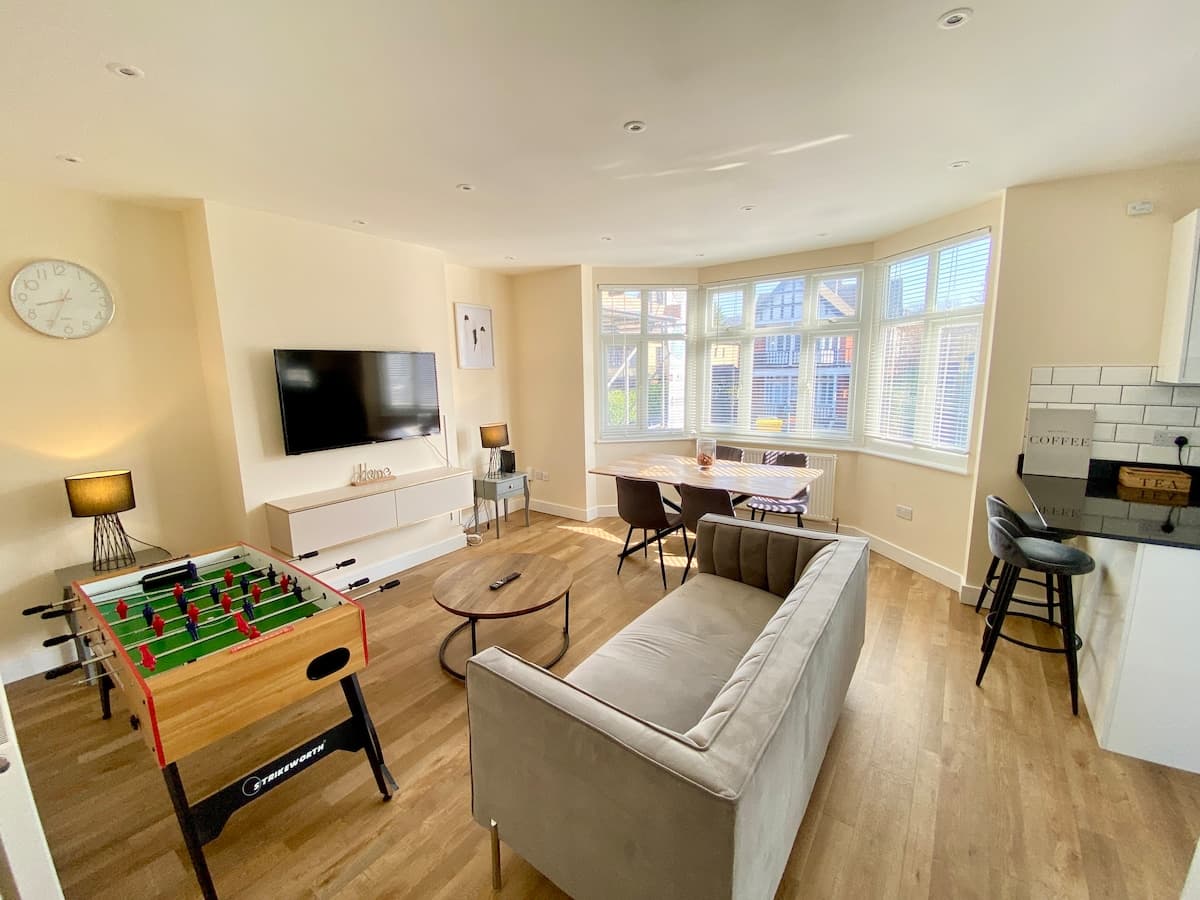 2 Bedroom Apartment