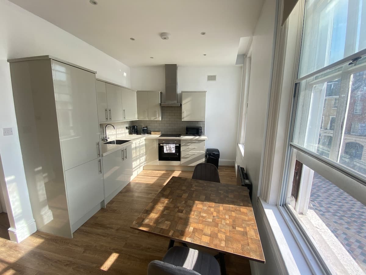 1 Bedroom Apartment