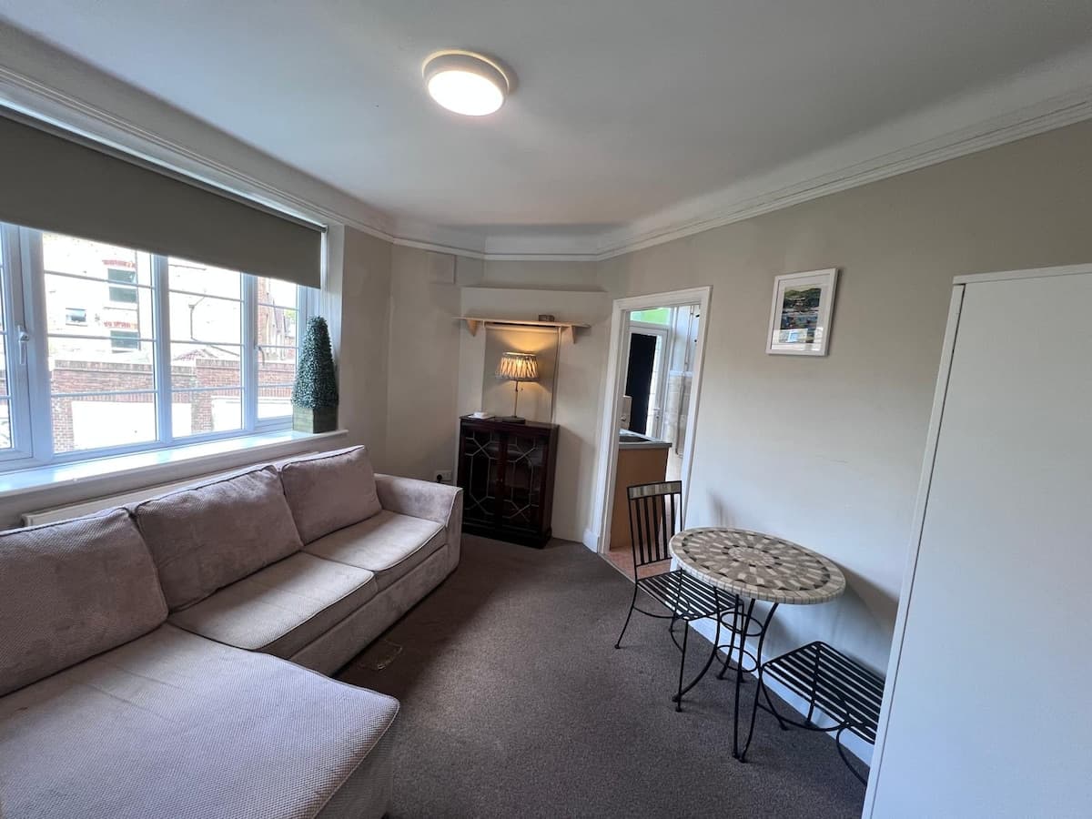 1 Bedroom Studio