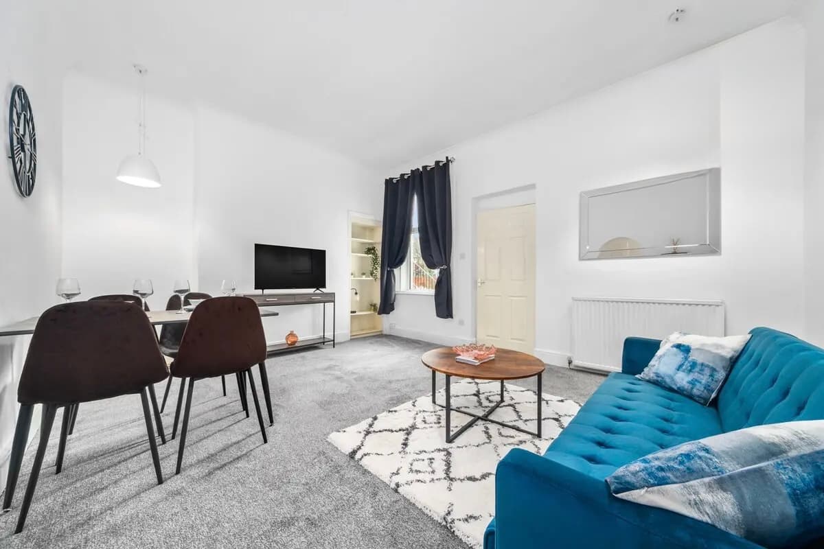 1 Bedroom Apartment
