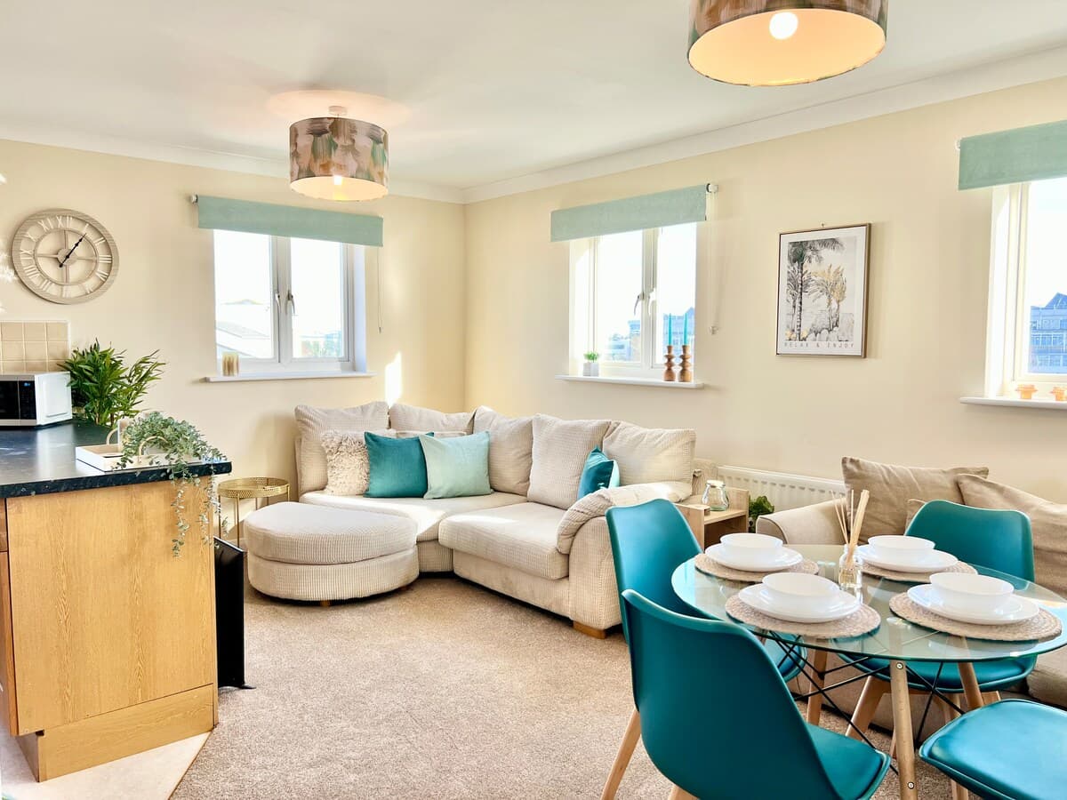 2 Bedroom Apartment