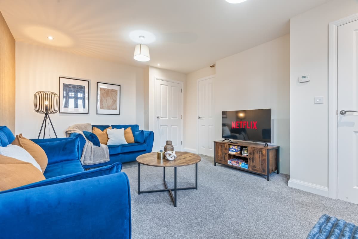 2 Bedroom House