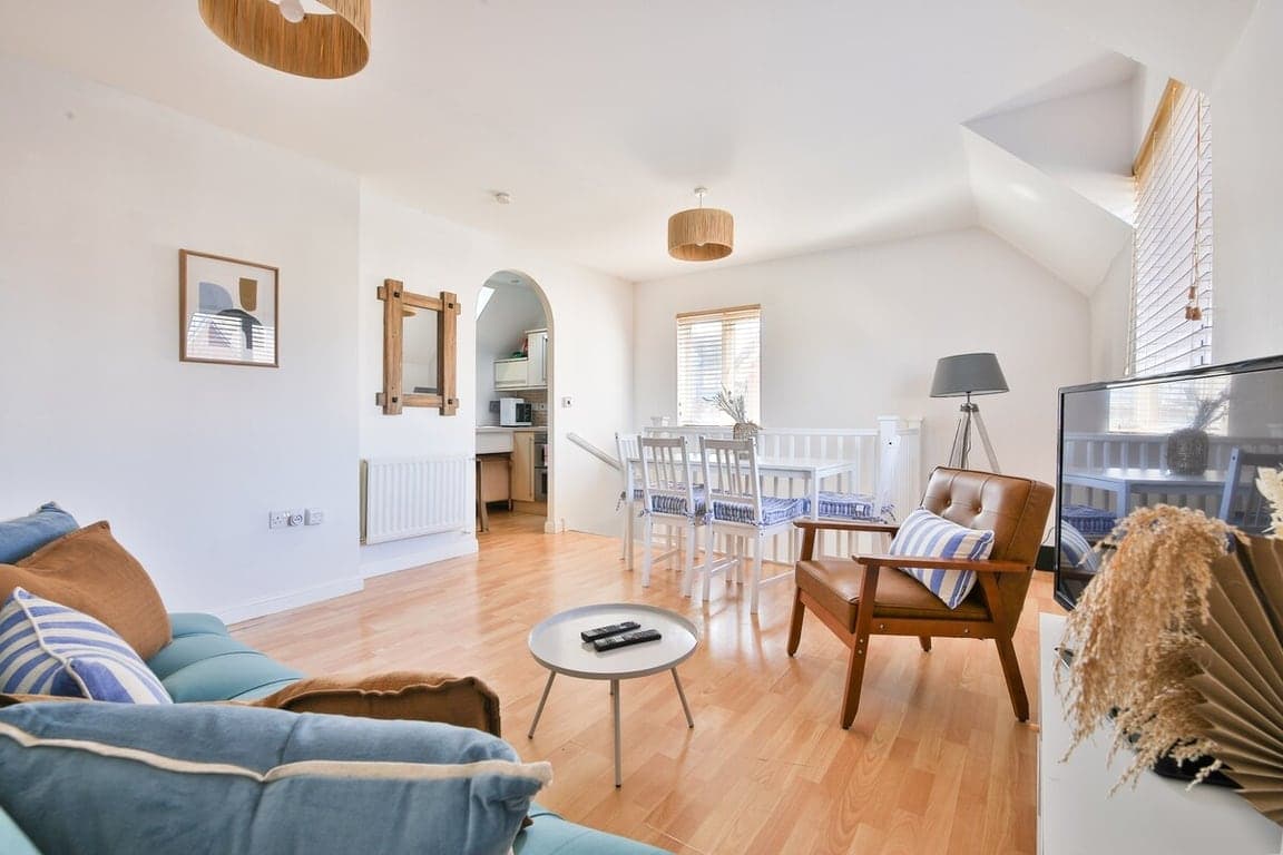 2 Bedroom House