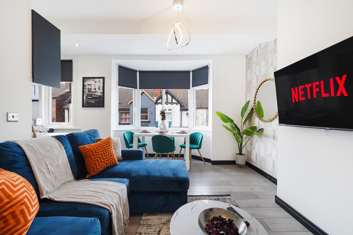 1 Bedroom Apartment