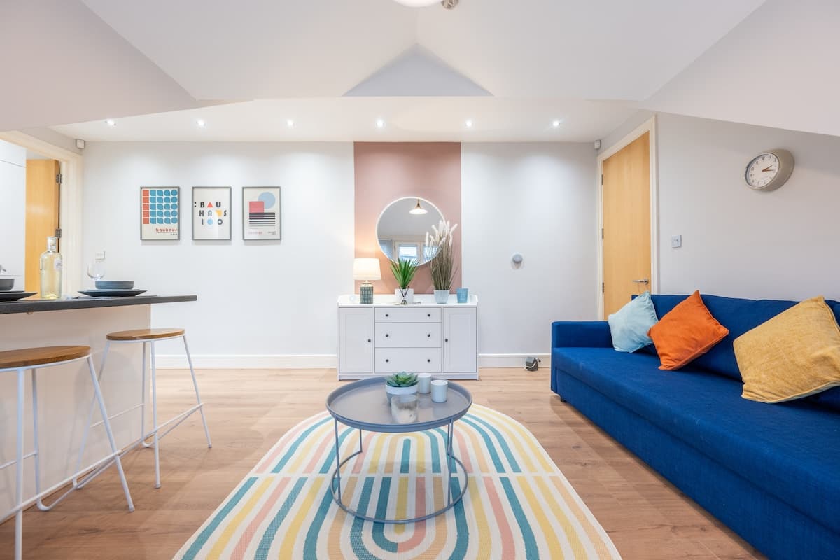 1 Bedroom Apartment