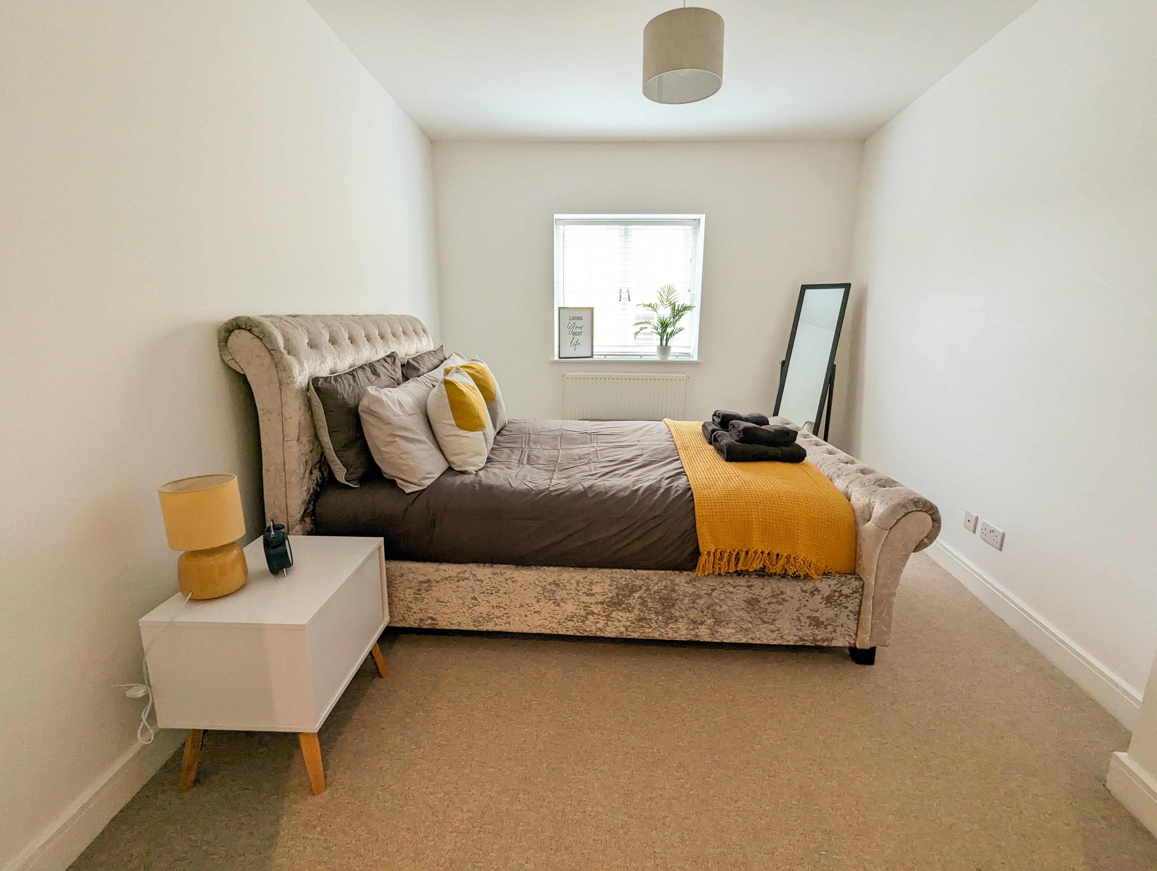 1 Bedroom Apartment