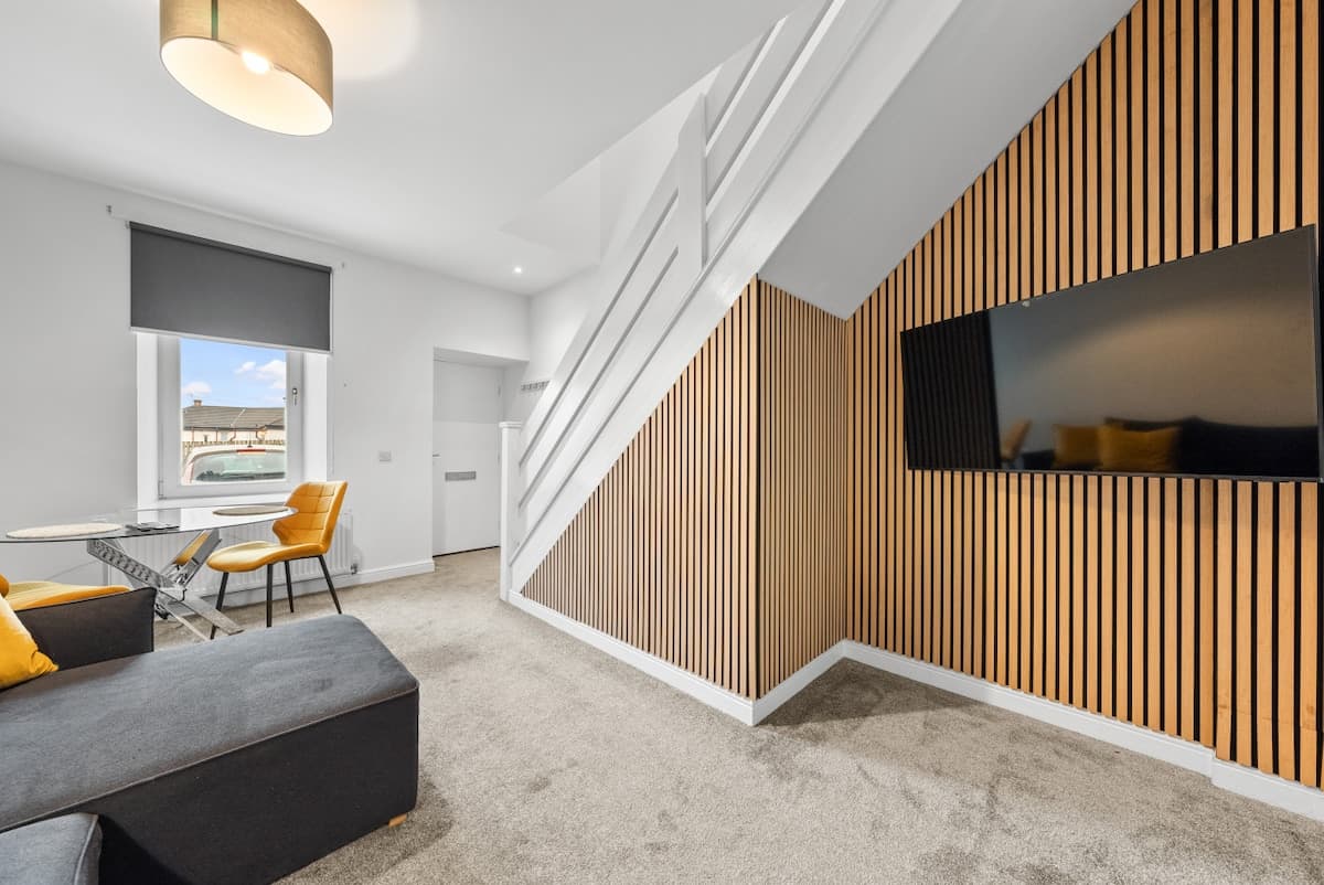 1 Bedroom Apartment